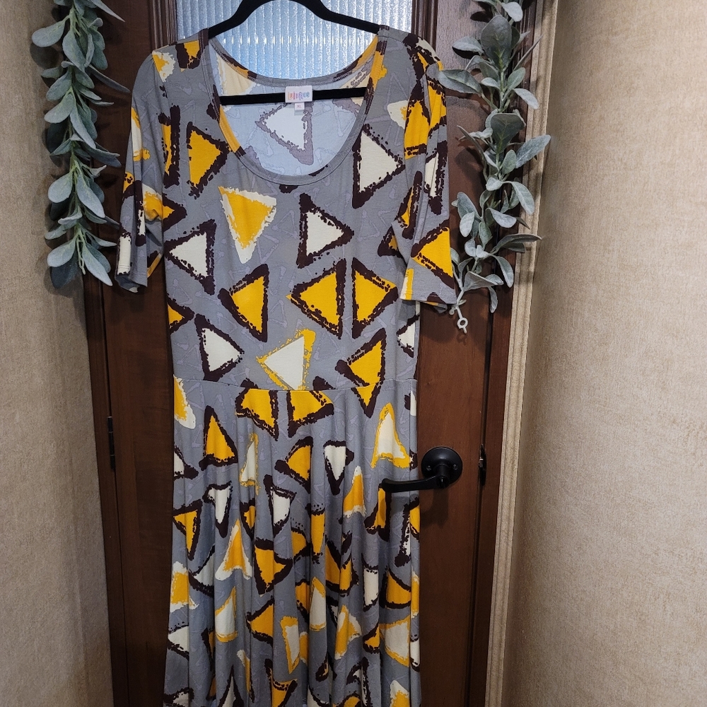 LuLaRoe Nicole dress